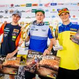 ADAC MX Masters 2018, Möggers, Tageswertung beim ADAC MX Youngster Cup v.l.n.r.: Sandner ( Österreich/KTM/Thermotec Racing KTM/MEFO SPORT RACING), Edelbacher (Österreich/KTM/DIMOCO Europe Racing) und Lawrence (Australien/Suzuki/Team Suzuki Germany)